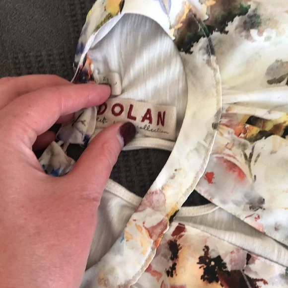 🌟HP!! Anthro floral blouse by Dolan - Picture 2 of 4